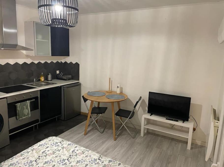 Studio One Proche Ligne 14 Kremlin Bicetre Arcueil Bagian luar foto